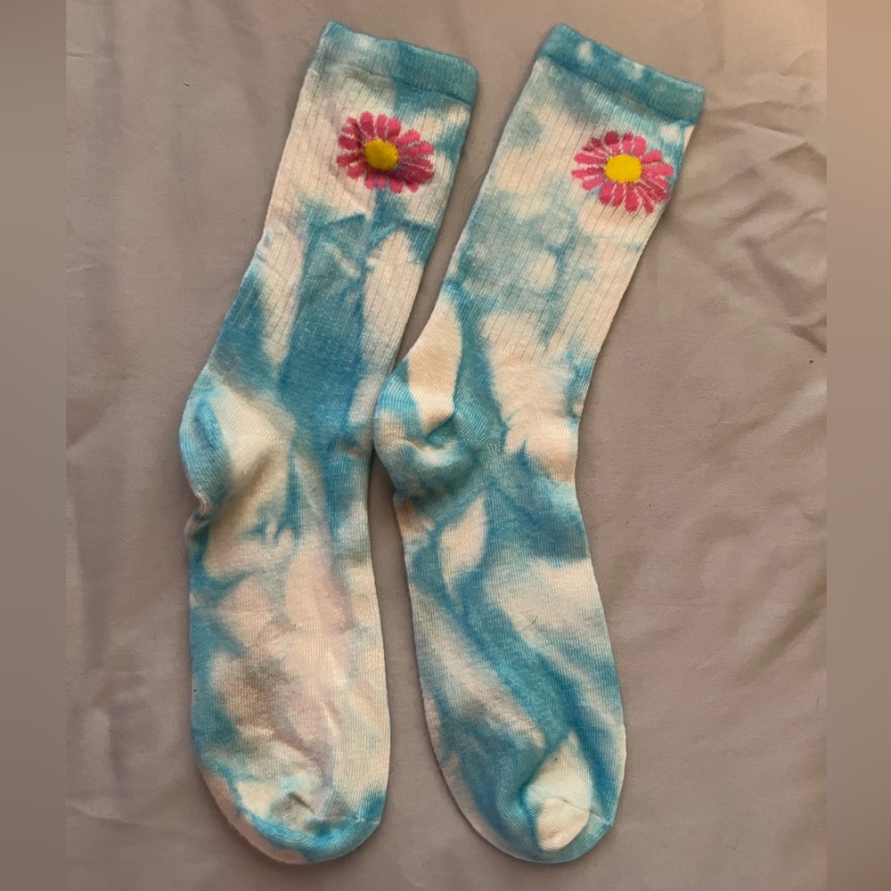 Tie Dyed Flower Socks